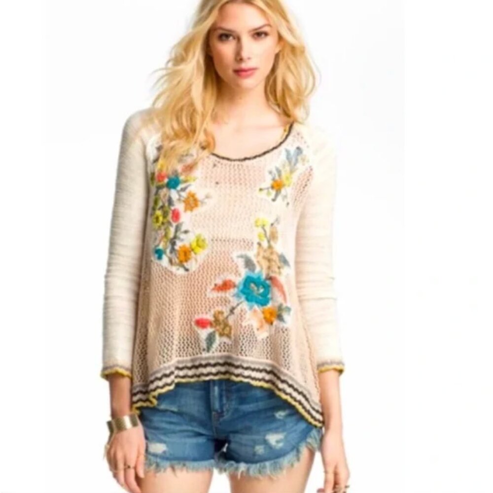 FREE PEOPLE Menagerie Embroidered Crochet Hooded Sweater sz XS fairycore